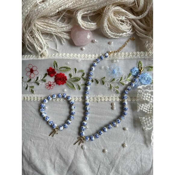 Beaded Bow Charm Bracelet for Women Vintage Flower Handmade Romantic Jewelry - Picture 8 of 9